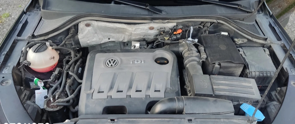 Volkswagen Tiguan cena 40900 przebieg: 222500, rok produkcji 2011 z Bodzentyn małe 211